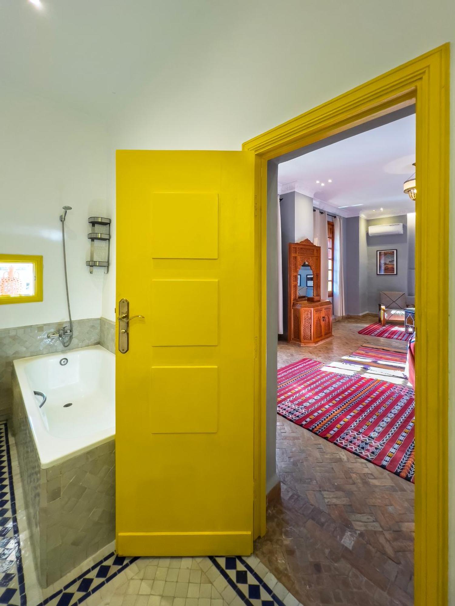 Riad Tanja By Chef Moha แทนเจียร์ ภายนอก รูปภาพ